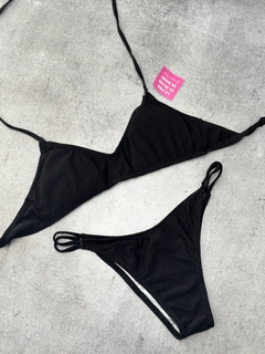 BIKINI LESLY en internet