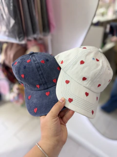 GORRAS CAP DENIM BORDADO CORAZON
