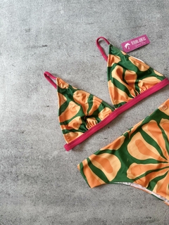 BIKINI AFRA en internet
