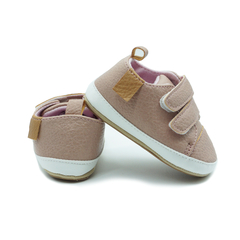 Zapatitos Rosas - Minoli