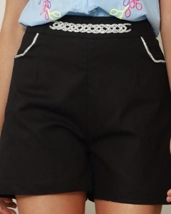 Short de linho com strass