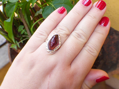 Anillo Con Ámbar Rojo & Plata Ley #6.5 (AR100) - Chiapas Mágico