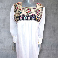 Blusón de Telar San Andrés Blanco/Azul Marino (Unitalla) en internet