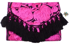 Carterón con "Flores" y Pompones (Negro/Rosa Mexicano)