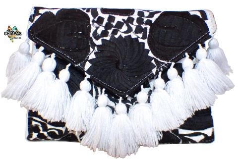 Carterón "Flores" con Pompones Blanco (BIV)