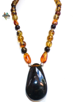 Collar con Esferas de Ámbar, Dije Rústico & Plata Ley (56 CM)