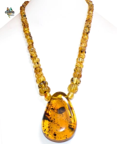 Collar Con Grosellas de Ámbar & Tejido Ajustable - comprar en línea