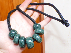 Collar de Piel con Argollas de Jade de Guatemala - Chiapas Mágico