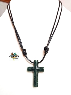 Exclusivo Dije con Cruz de Jade Verde de Guatemala #002 (En relieve) - comprar en línea