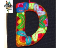 Letra Bordada a mano-D- (14 cm) (copia)