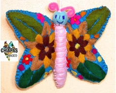 Mariposa de Fieltro Bordada a #3