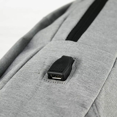 Imagen de Mochila Spinit Office 18 Lts Para Notebook Con Usb
