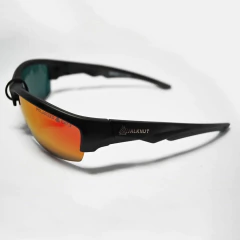 Imagen de Anteojos De Sol Polarizados Valknut V-3005 Categoría 3