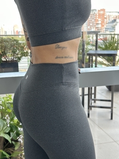 Top AROUND DARK GRAY en internet