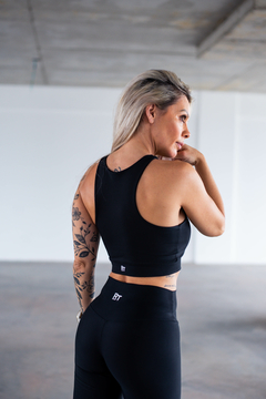 Top AROUND BLACK en internet