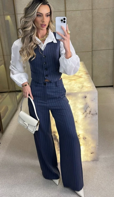 Conjunto Colete Risca de Giz - comprar online