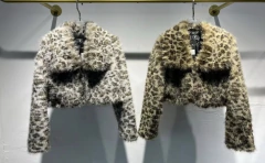 Casaco Luxe Faux Fur Animal Print - Dress It Up! Store