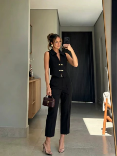 Conjunto Elegance – Colete & Calça na internet