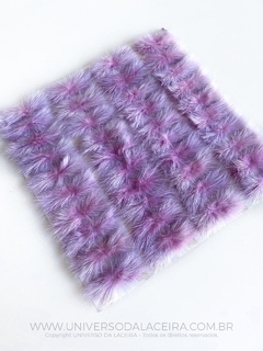 Pompom Bigodinho Lilás 7x3cm - À Unidade