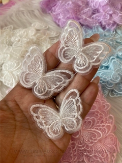 Borboleta de Renda Bordada branco dupla o par