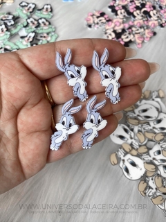 Aplique em acrílico looney tunes Pernalonga - O par