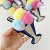 SORVETE COM POMPOM AMARELO, AZUL E ROSA