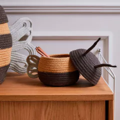 Cesta Baby Bee 15 x 15 cm - Lorena Canals - comprar online