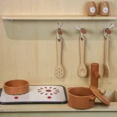 COZINHA DE MADEIRA RETRO FOGAO ELETRONICO DE BRINCADEIRA PARA CRIANCA - CASA CAHAYA - Produção de móveis artesanais e sustentáveis em fibra natural