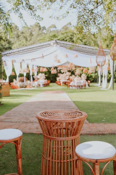 Mesa Bistrô Itacaré em fibra natural na internet