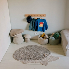 Tapete lavável Hedgehog 90 x 130 cm - CASA CAHAYA - Produção de móveis artesanais e sustentáveis em fibra natural