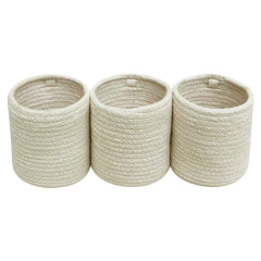 Cesta de berço Bobby - 2 cores - Lorena Canals - CASA CAHAYA - Produção de móveis artesanais e sustentáveis em fibra natural