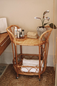 Carrinho bar Cancun em fibra natural - CASA CAHAYA - Produção de móveis artesanais e sustentáveis em fibra natural