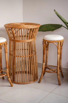 Mesa Bistrô Itacaré em fibra natural