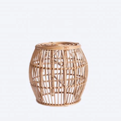 Mesinha/ Seat Garden Corumbau em fibra natural