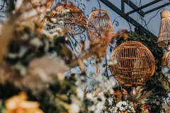 LUMINÁRIA ARCOS - 28x46cm - CASA CAHAYA - Produção de móveis artesanais e sustentáveis em fibra natural