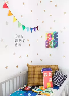 Adesivo de Parede Infantil Mooui - Estrelas douradas na internet