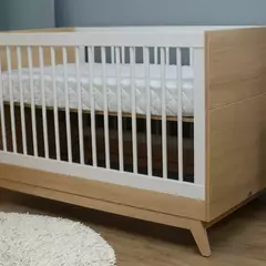 Berço de Bebê Americano Petit em MDF – Branco com Carvalho Malva