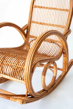 Cadeira de balanço Francisco em Fibra Natural - CASA CAHAYA - Produção de móveis artesanais e sustentáveis em fibra natural