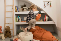 Puff Tic-Tac-Toe 50 x 50 x 20 cm - Lorena Canals - CASA CAHAYA - Produção de móveis artesanais e sustentáveis em fibra natural