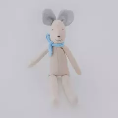 Ratinho de pelúcia em veludo - CASA CAHAYA - Produção de móveis artesanais e sustentáveis em fibra natural