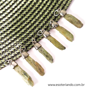 Mini Pingente de Cianita verde - A pedra de Arcanjo Rafael