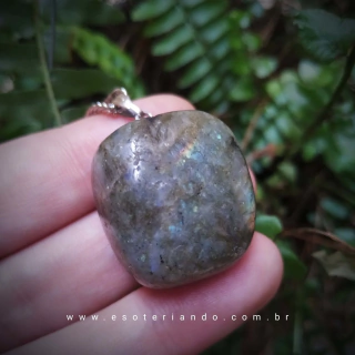 Colar de Labradorita Rolada - A pedra da Magia