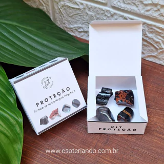 Kit de cristais para proteção com caixinha para presentear.