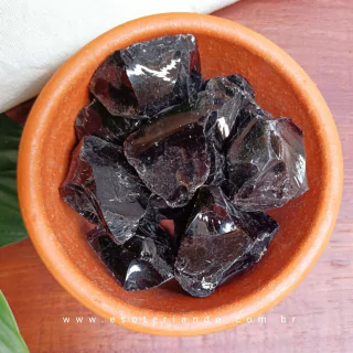 baldinho com pedra de obsidiana negra