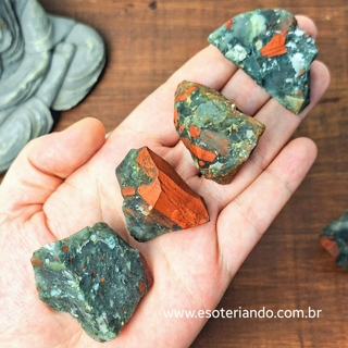 Jaspe Sanguíneo Heliotrópio - A pedra da Cura e proteção