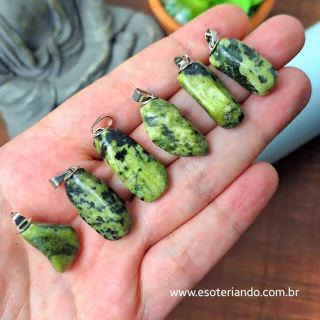 Pingente de Jade Nefrita