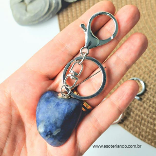 Chaveiro de Sodalita Rolada | intuição e aprendizado | 100% natural | Com argola italiana e mosquetão - comprar online