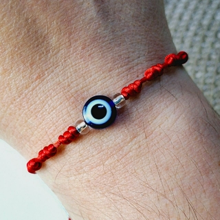 Pulseira 7 nós com pingente olho grego Delicada com Fio 1mm Fino - comprar online