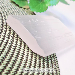 Placa de Selenita média | 130g á 170g | Purificação e limpeza energética