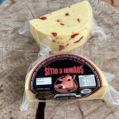Queijo Artesanal Premiado de Alagoa MG - Tomate Seco- 500g -Serra da Mantiqueira -Fazenda Sitio Três Irmãos - (Parmesão) - comprar online